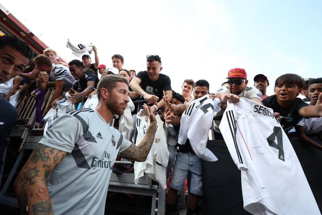她为何能在